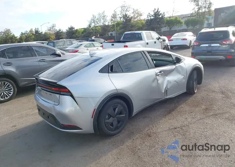 2025 Toyota Prius Le/Xle/Limited/Night Shade из США, поврежденный, VIN JTDACAAU4S3052719